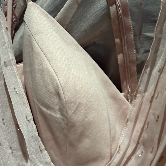 MacDuggal tiiered maxi dress with sequins. - Picture 4 of 6